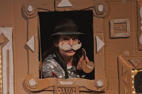 АЗ СИ ЗНАМ авторски спектакъл на Маргарита Костова